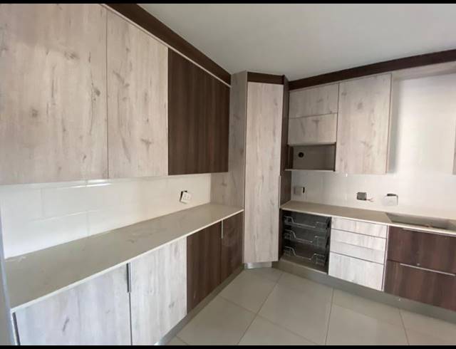 4 BEDROOM HOUSE FOR SALE IN AERORAND
